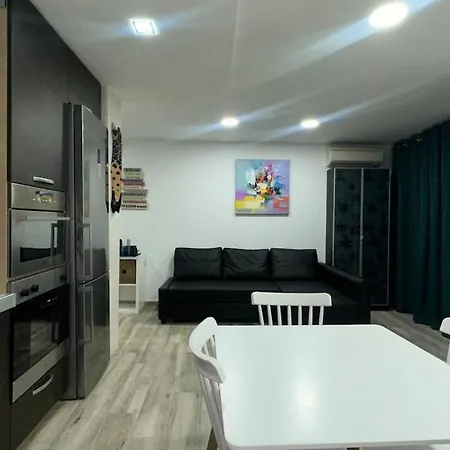 Mar Apartment